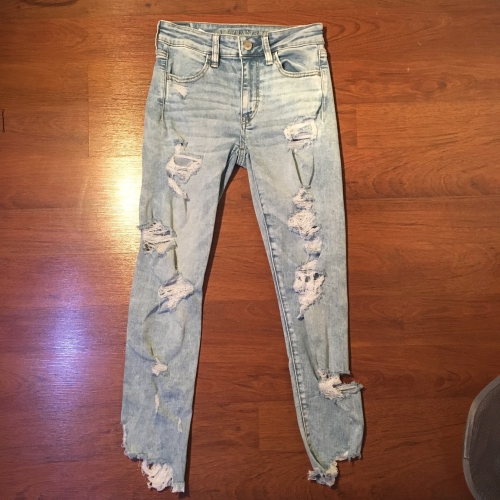 American eagle hi-rise ripped jeans
